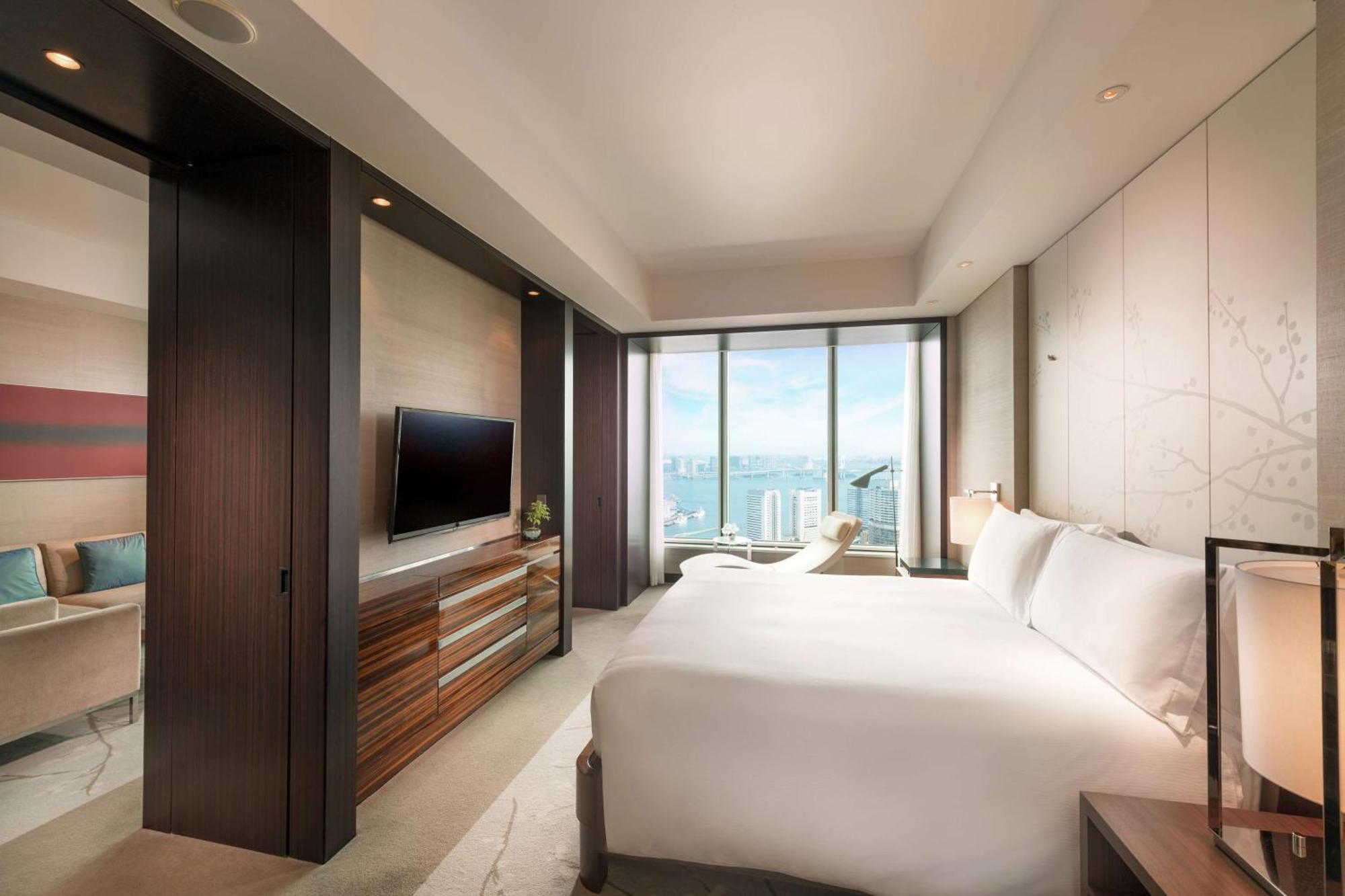 King Suite Bay View