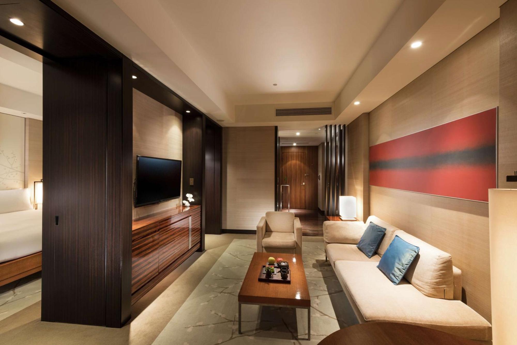 King Suite Bay View